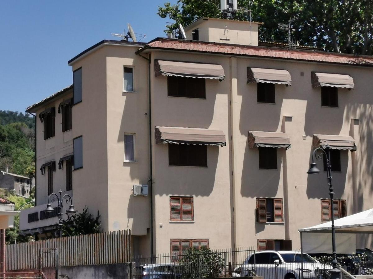 Hotel Nazionale Bolsena Dış mekan fotoğraf