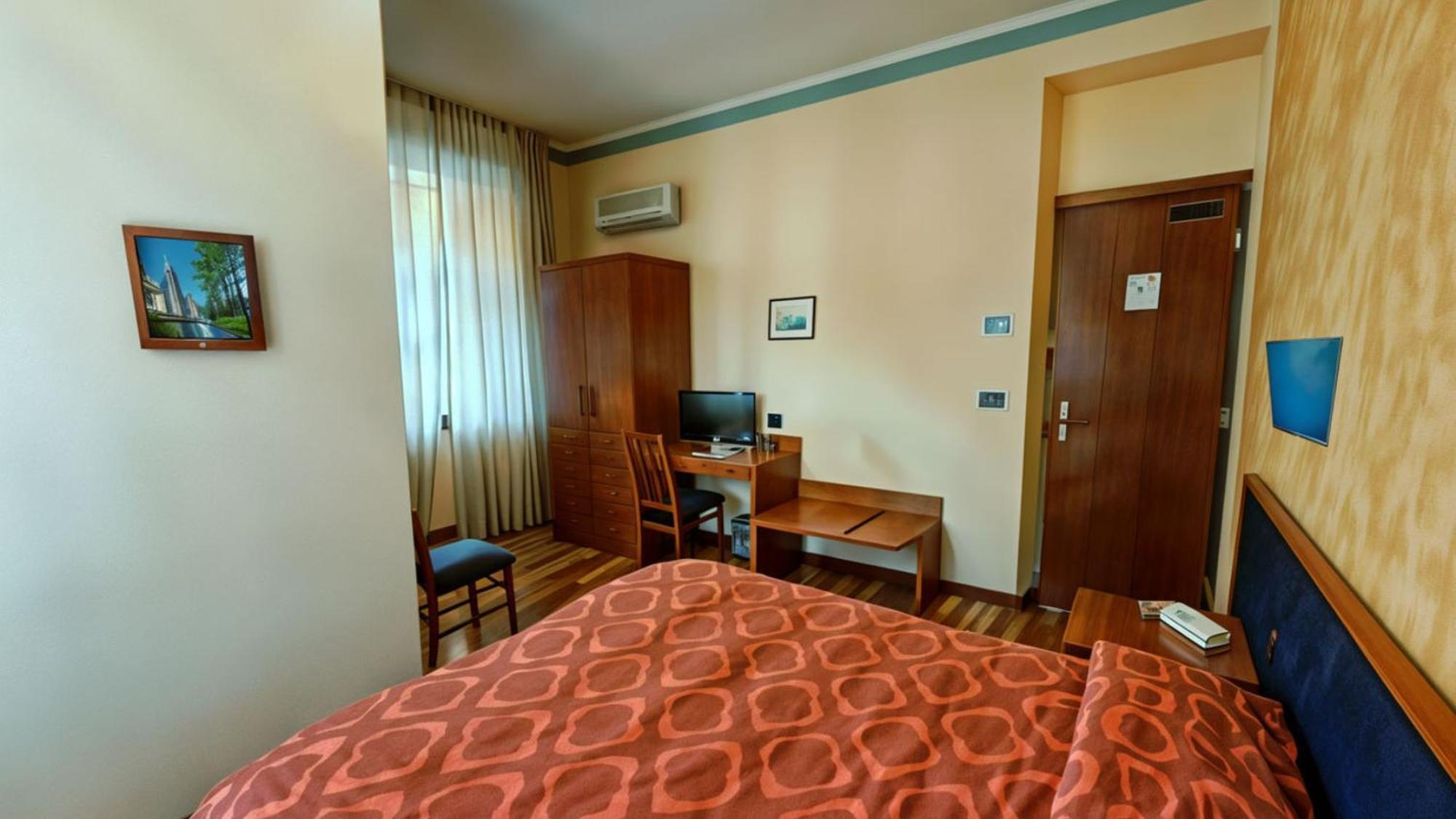 Hotel Nazionale Bolsena Dış mekan fotoğraf