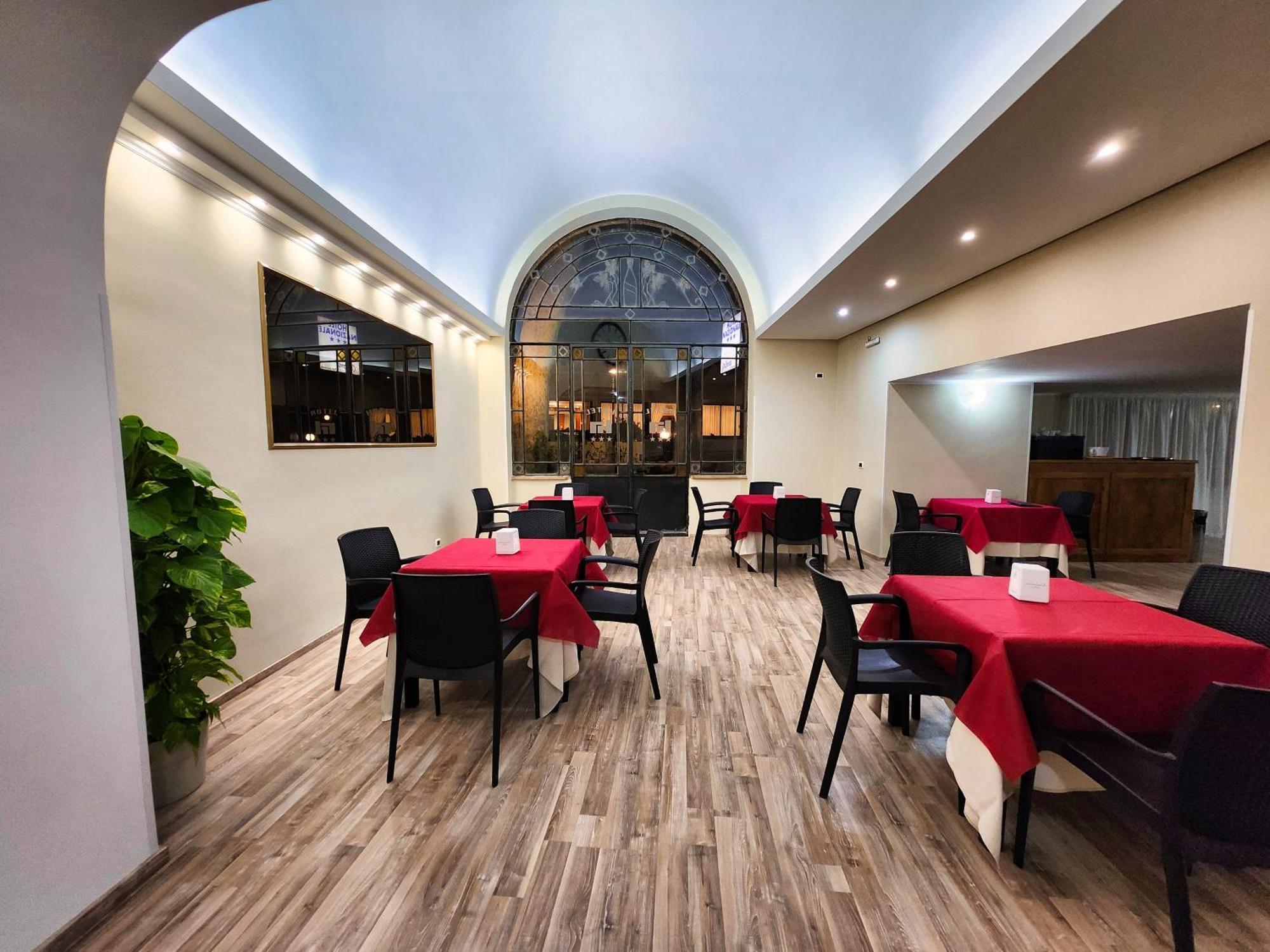 Hotel Nazionale Bolsena Dış mekan fotoğraf