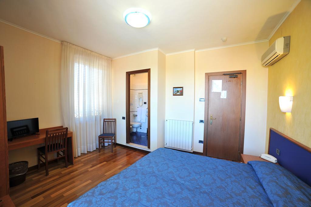 Hotel Nazionale Bolsena Dış mekan fotoğraf